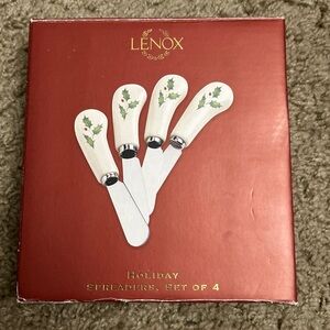 Lenox Holiday Spreaders Set of 4 Holly Porcelain Handles Christmas New